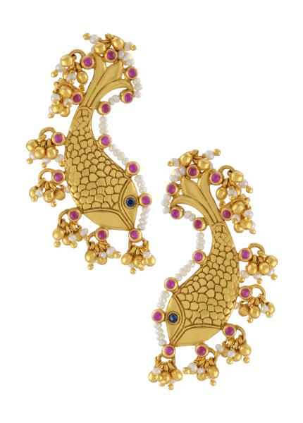 Buy Kundan Fish Crescent Gold Earrings for Women Online at Ajnaa Jewels  |391423